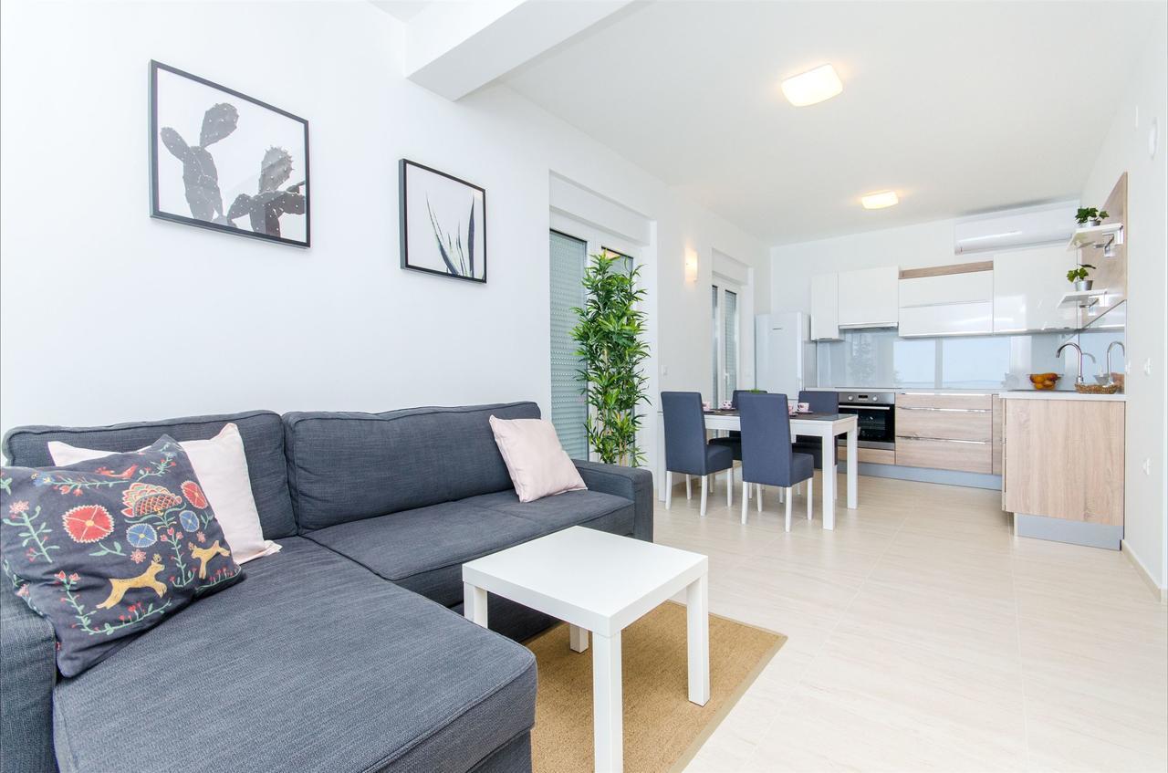 Apartments Branimir Мандре Экстерьер фото